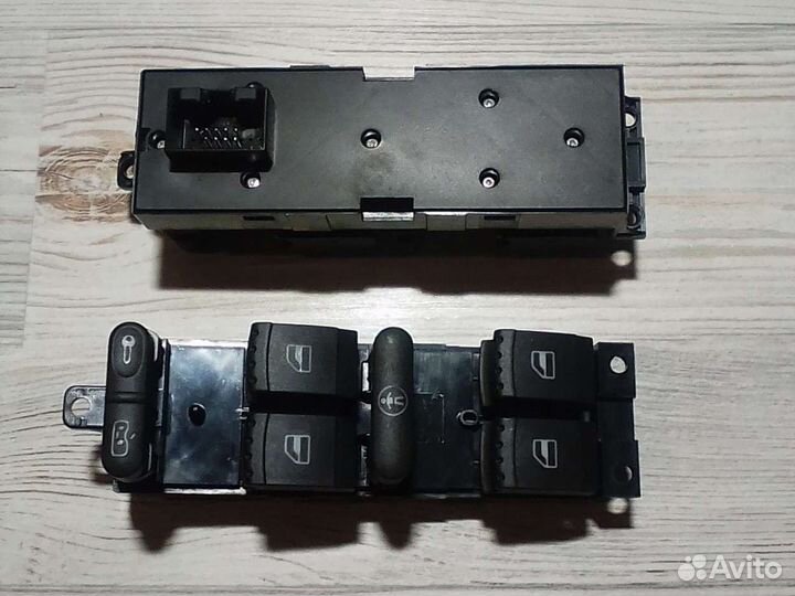 Блок управления стеклоподъемниками Пассат Б5