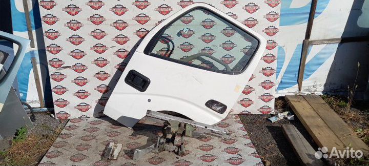 Дверь передняя левая Hino Dutro XZU301 15B LPG газ