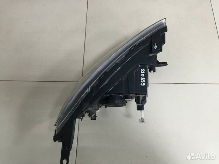 Фара левая LADA Granta 2011