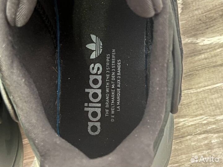 Кроссовки adidas
