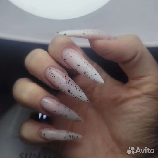 Маникюр с покрытием гель-лаком