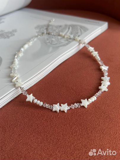 Колье чокер из перламутра