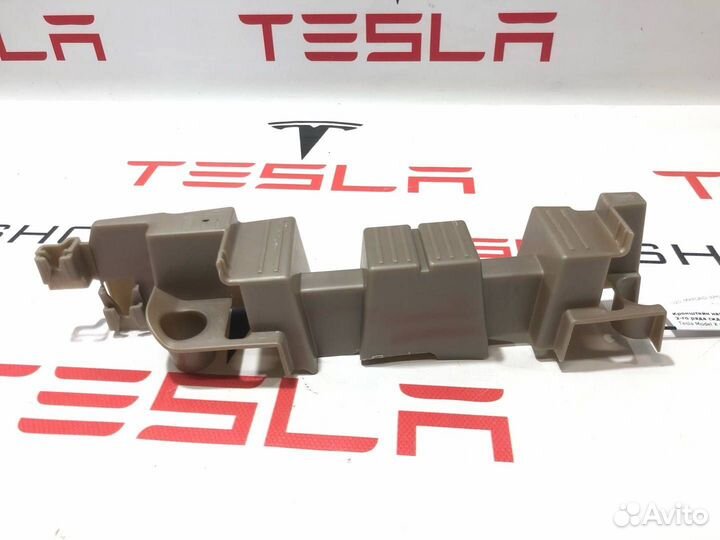 Кронштейн напольный 2-го ряда сидений Tesla рест