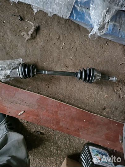 Привод левый Ford Focus 1 1.8-2.0 новый