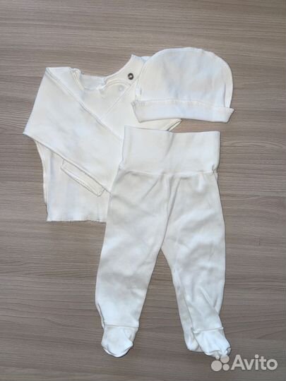 Детский комбинезон 56р на выписку