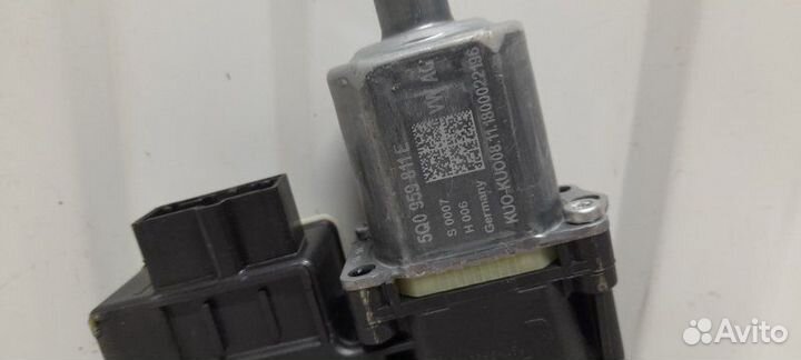 Стеклоподъемник задний левый Skoda Kodiaq