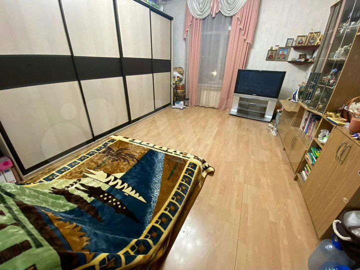 3-к. квартира, 85 м², 3/4 эт.