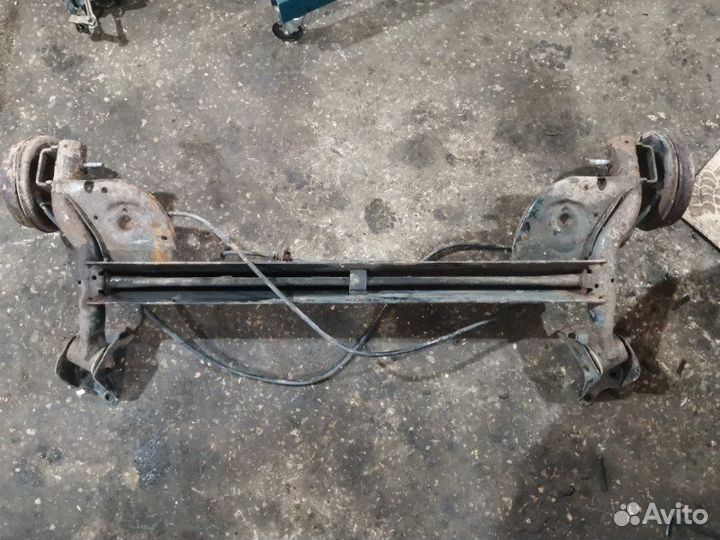 Балка задняя Renault Logan седан 1.4 K7JA710 2006