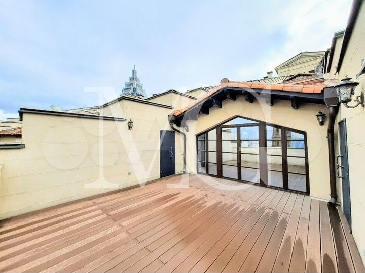 6-к. квартира, 300 м², 6/10 эт.