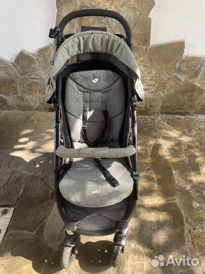 Прогулочная коляска joie litetrax 4