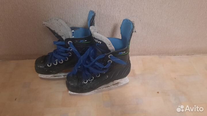 Хоккейные коньки bauer