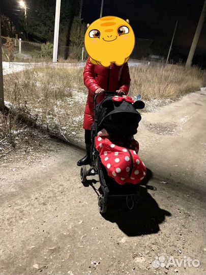 Прогулочная коляска