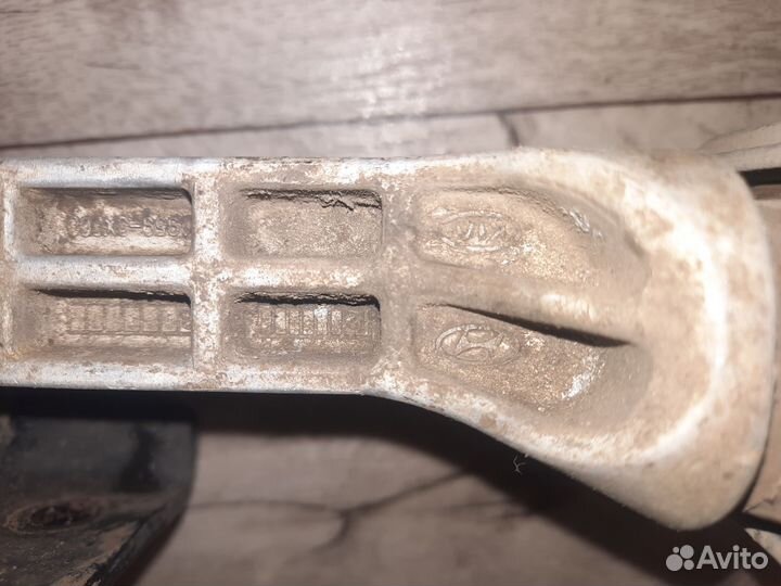 Подушка двигателя Kia Rio 3 G4FC 2014