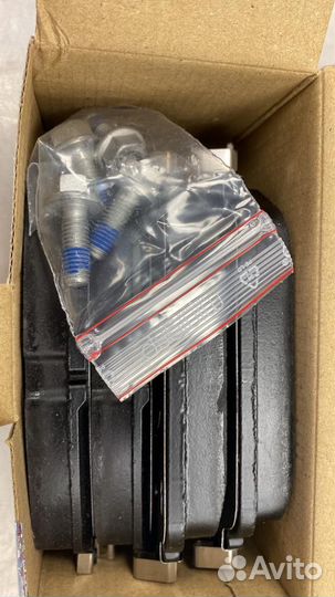 Колодки тормозные передние MB W205 W213 TRW