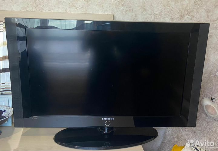 Телевизор samsung