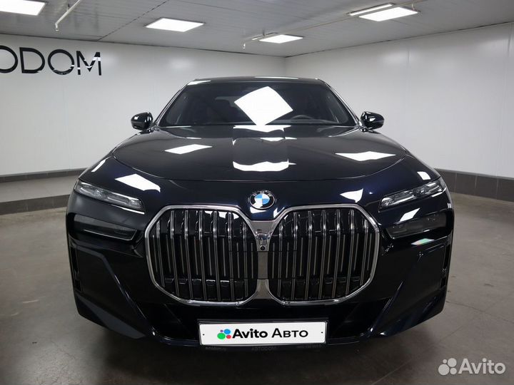 BMW 7 серия 3.0 AT, 2022, 12 324 км