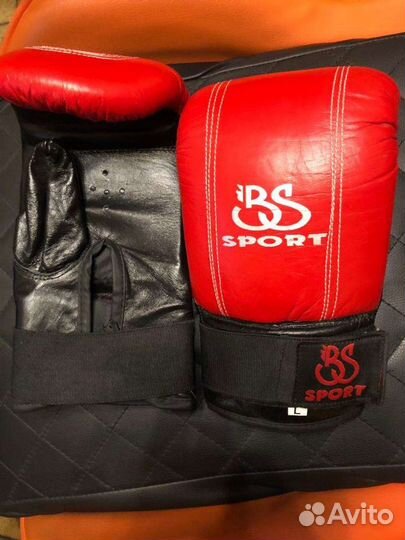 Боксерские перчатки новые