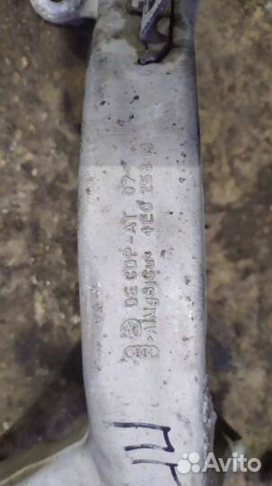 Кулак поворотный левый передний Ауди а8 д3