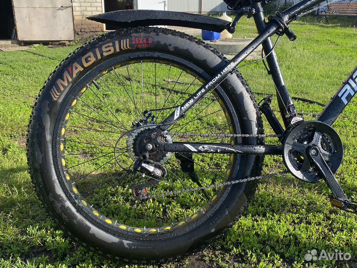 Велосипед richiesto с большими колесами