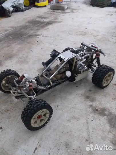 Машинка на радиоуправлении с двс