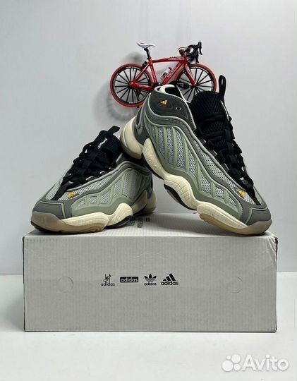 Кроссовки Adidas Intimidation