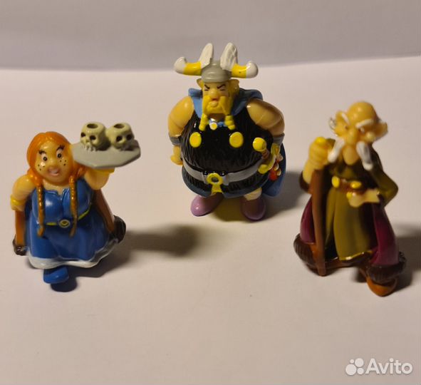 Игрушки из киндера