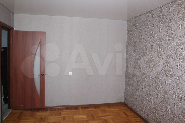 2-к. квартира, 54 м², 2/5 эт.