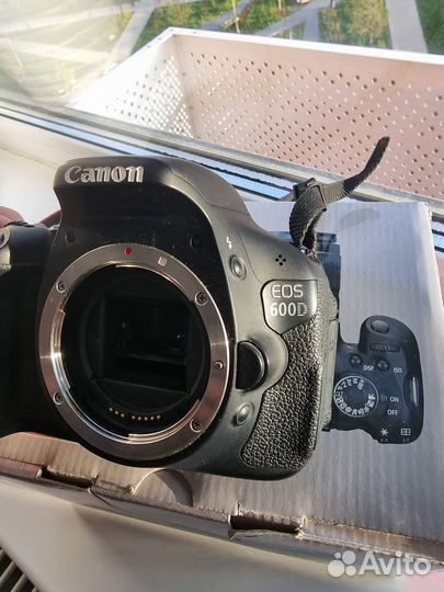 Фотоаппарат Canon EOS 600D
