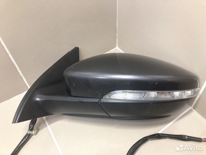 Зеркало левое Volkswagen Passat B7