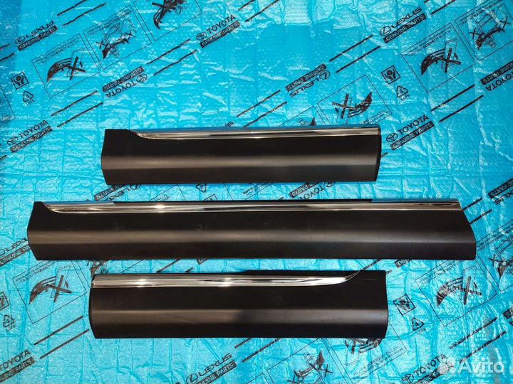 Молдинги дверей Хайлендер Оригинал б/у 2010-2013