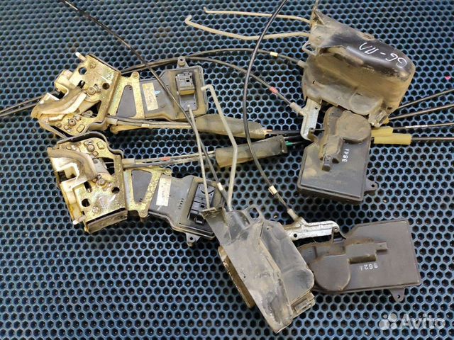 Замок двери Mazda 6 GG