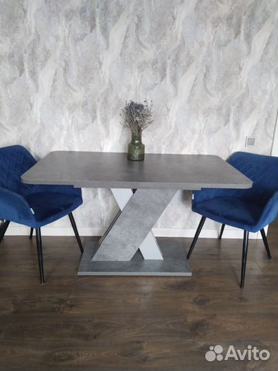 Кухонный стол