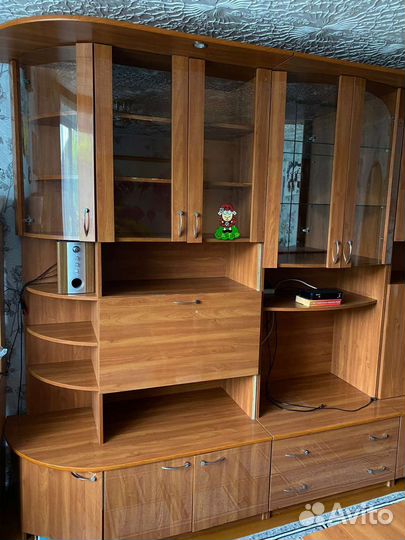 Стенка в гостиную