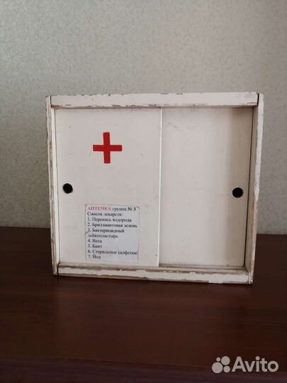 Винтажная деревянная аптечка, шкафчик СССР