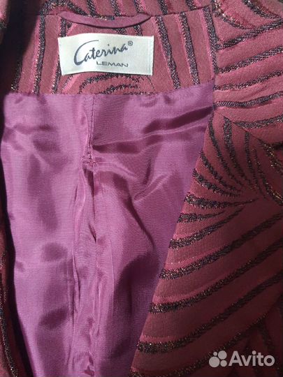 Костюм женский