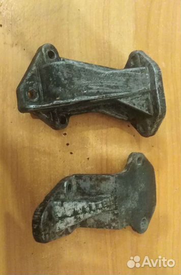 Лапы крепление двигателя Иж 2126 Ода