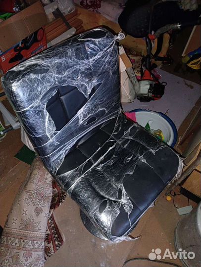 Барный стол и стулья бу