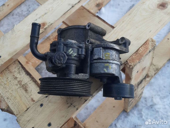 Насос гур Хендай Н1 Старекс 2.5D D4CB