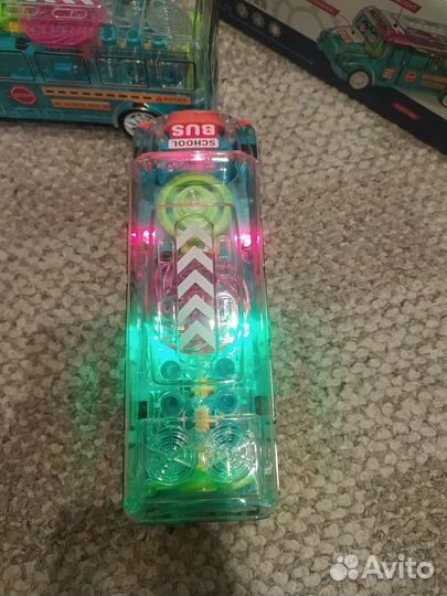 Игрушка автобус музыкальный со светом