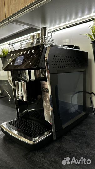 Кофемашина Saeco SM6480/00