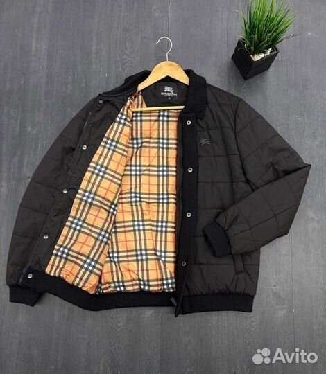 Бомбер весенний Burberry