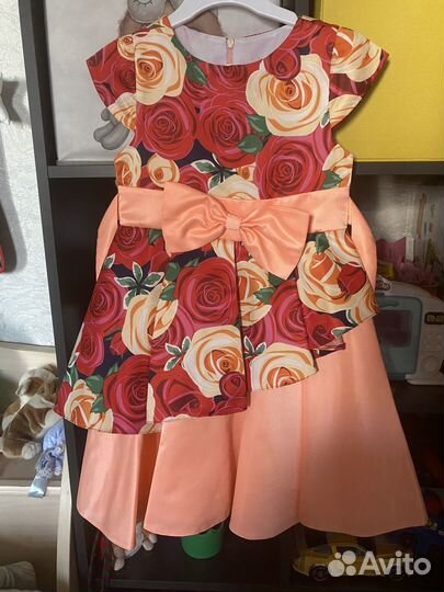 Платья гарядные