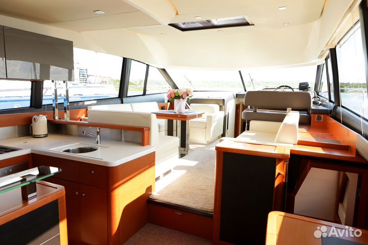 Prestige 500 2012 Флаг РФ