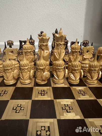 Шахматы резные деревянные