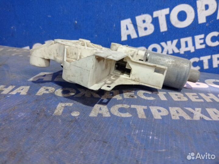 Моторчик стеклоподъемника Ford Focus 2 седан 2006