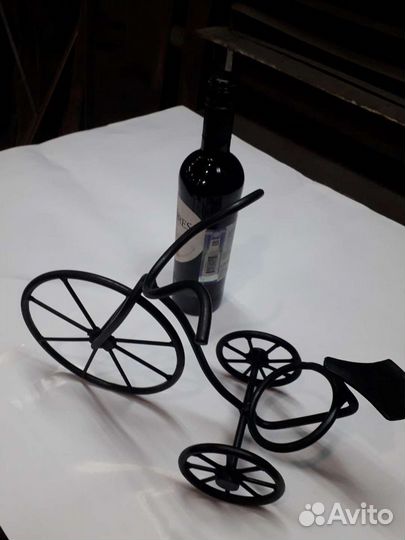 Подставка под бутылку вина