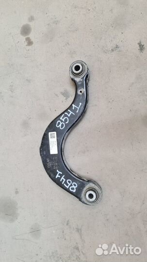 Рычаг поперечный задний верхний Volkswagen Tiguan