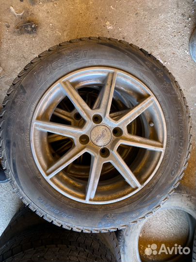 Viatti Brina Nordico V-522 175/65 R14
