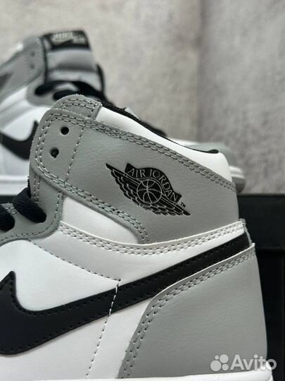 Кроссовки Nike Air Jordan 1 Mid Grey