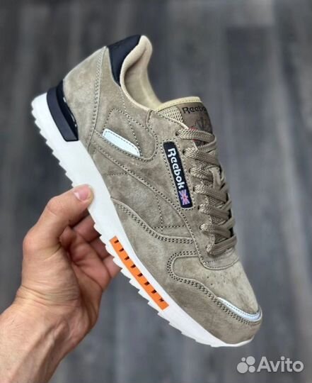 Кроссовки reebok classic